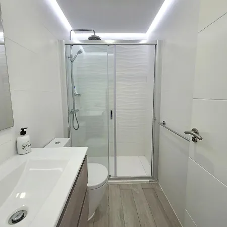 Ocean Garden 004 Con Vistas Al Mar